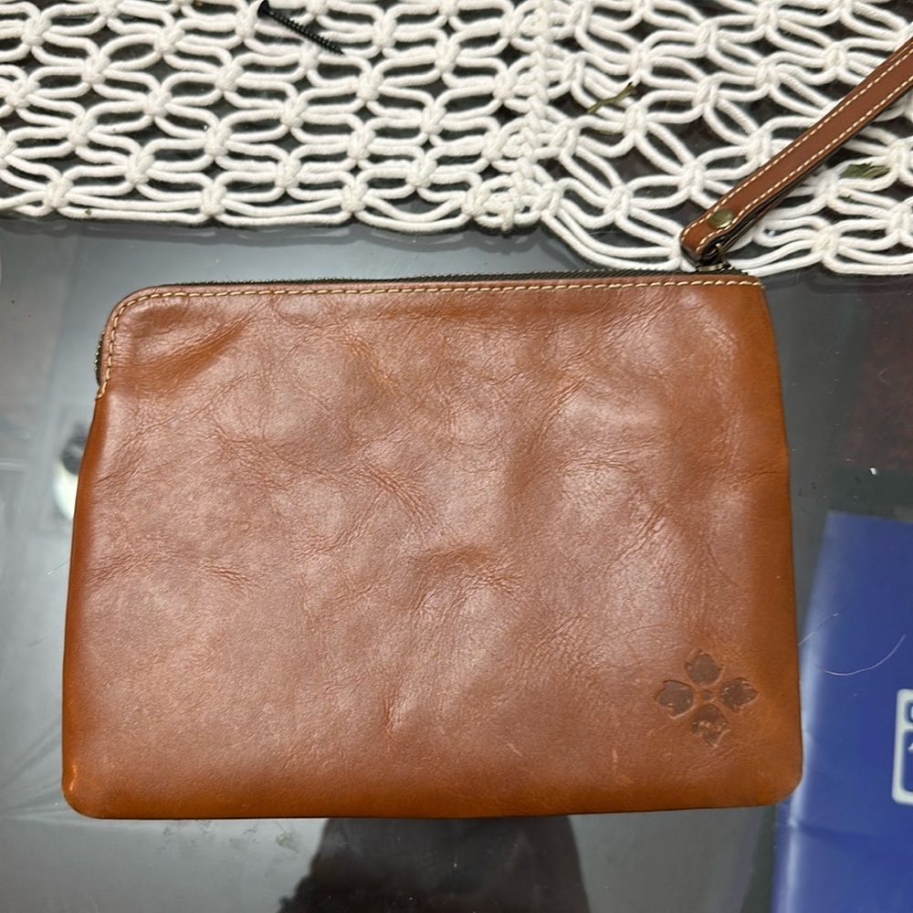 LNC.  Patricia Nash make up case or wristlet leather with ID card